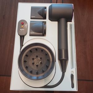 Dyson Suoersonic Blowdryer